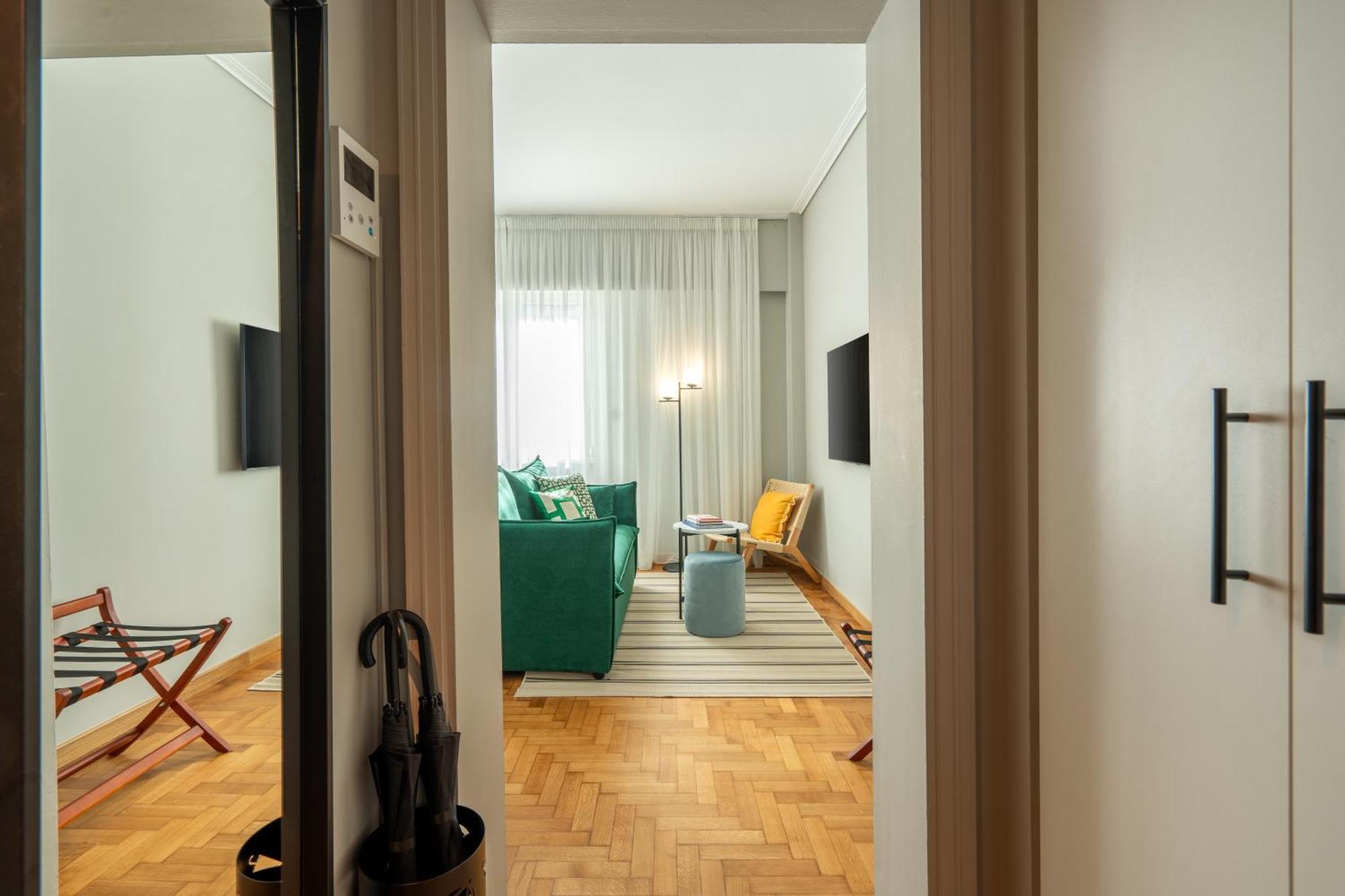 Syntagma Bliss: Athens Hub Apartment Bagian luar foto